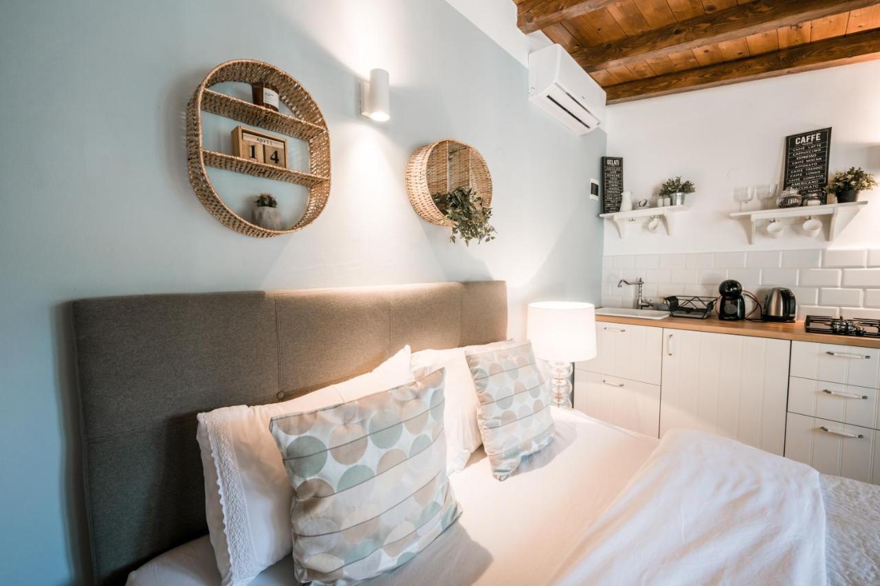 Nautical Marina Apartments: Heated Pool & Water Sports Skradin Exterior photo